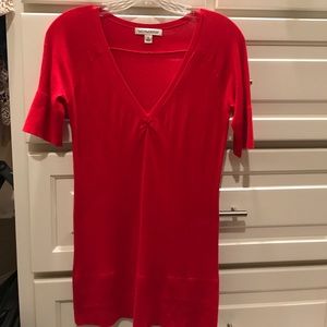 V- neck short sleeve tunic sweater